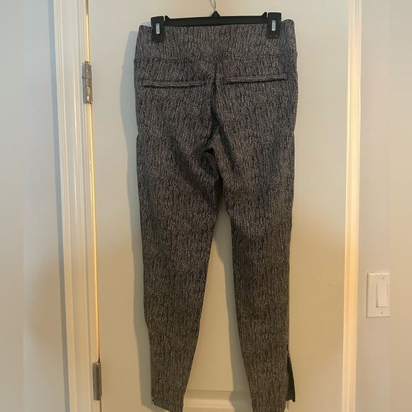 NWT Athleta Delancey Skyline Textured Tight size Medium (black/white) - Picture 4 of 13
